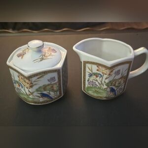 Kutani Japanese cream and lidded sugar bowl vintage